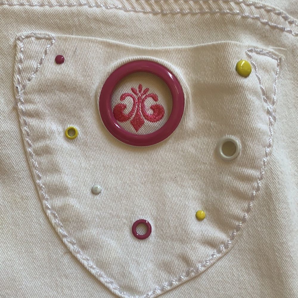 Deréon White Capris - Picture 3 of 8
